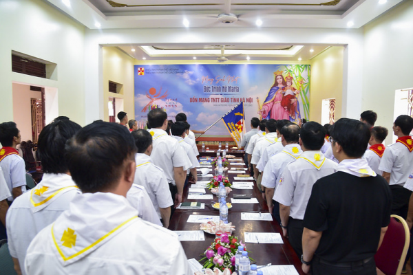Thiếu nhi Thánh Thể Giáo tỉnh Hà Nội hội ngộ mừng lễ quan thầy