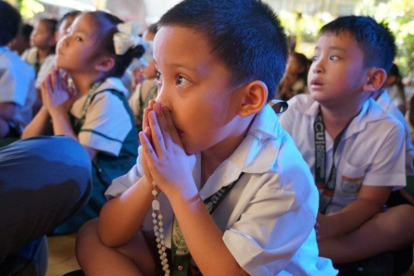 Chiến dịch “Một triệu trẻ em lần chuỗi Mân Côi” năm 2022
